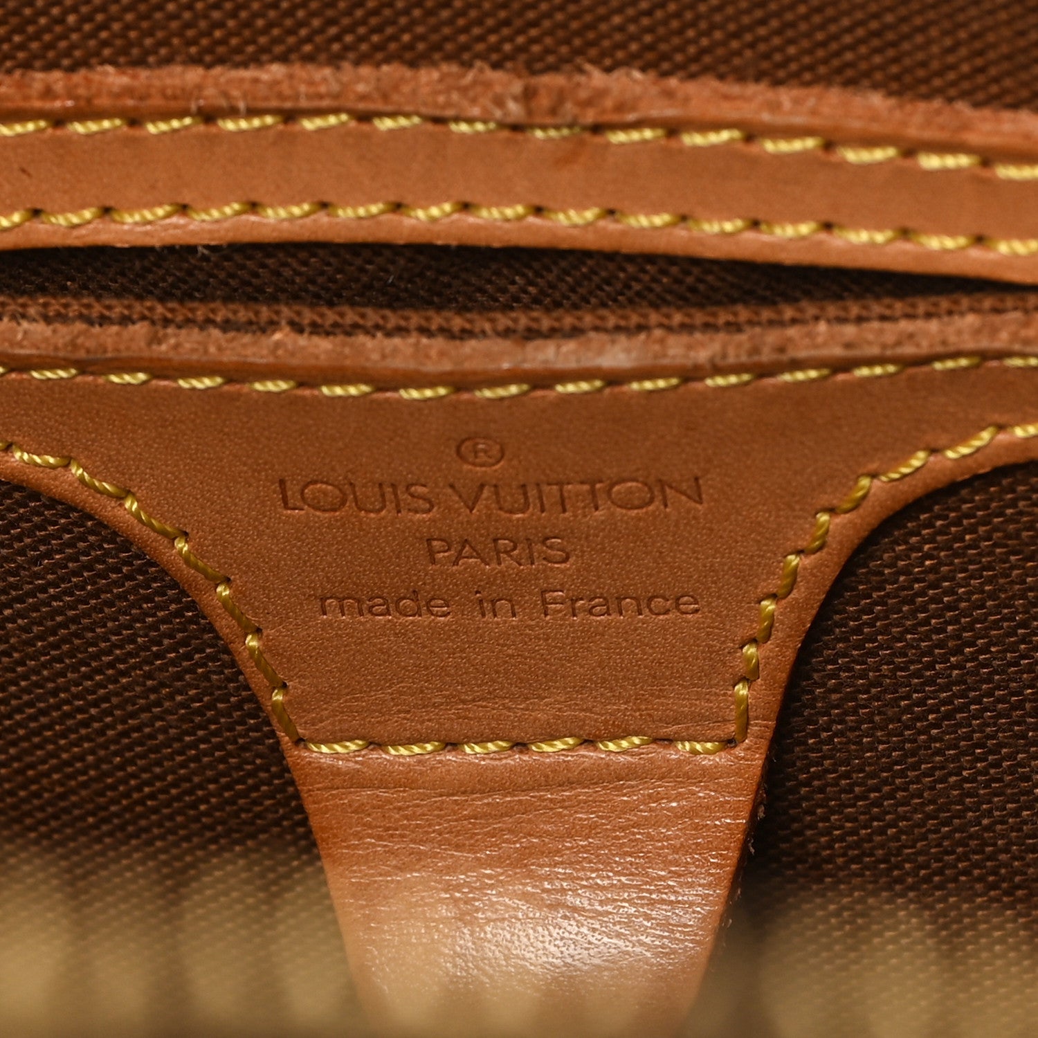 Louis Vuitton Monogram Ellipse MM