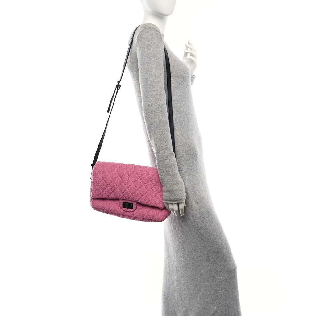Chanel Easy Tweed Jumbo Reissue Messenger Flap Pink Black