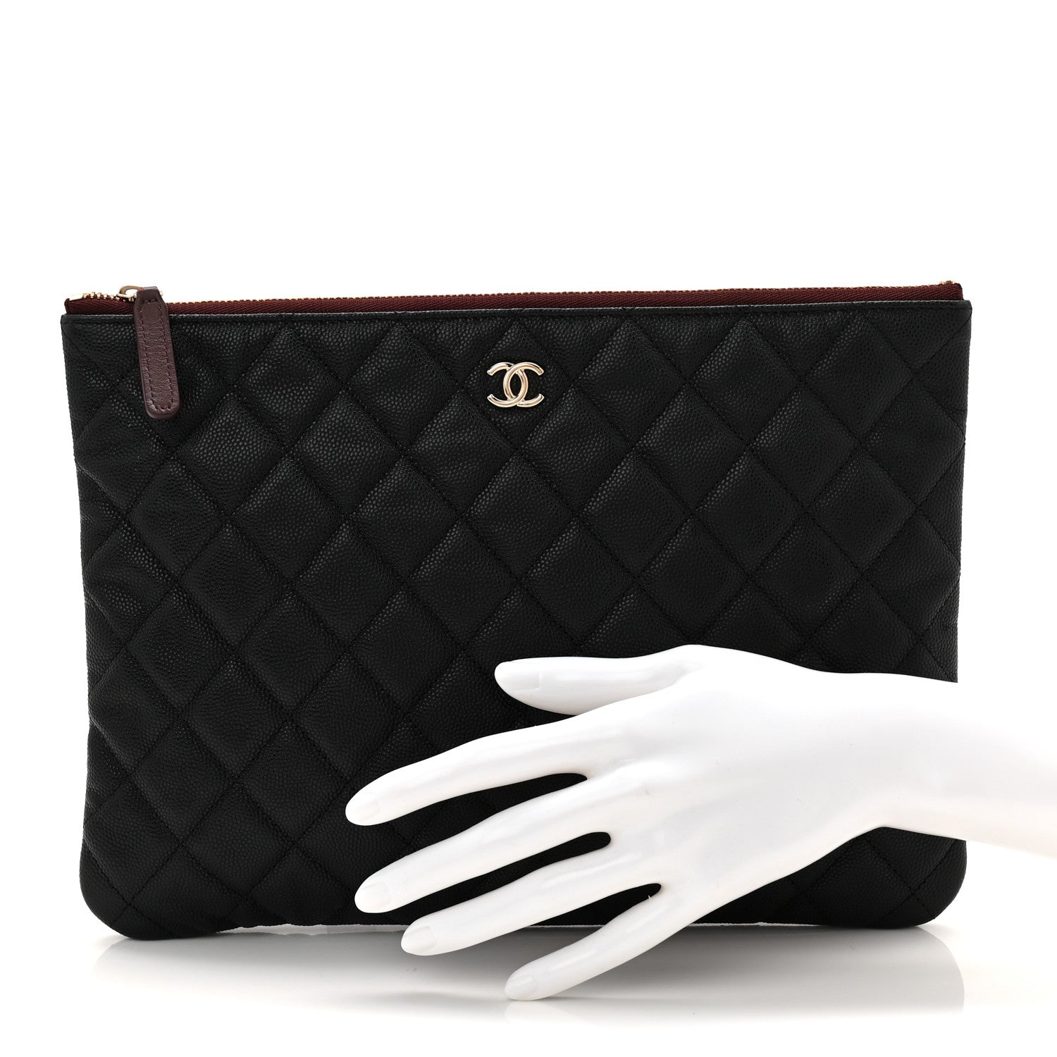 Caviar Quilted Medium Cosmetic Case Black