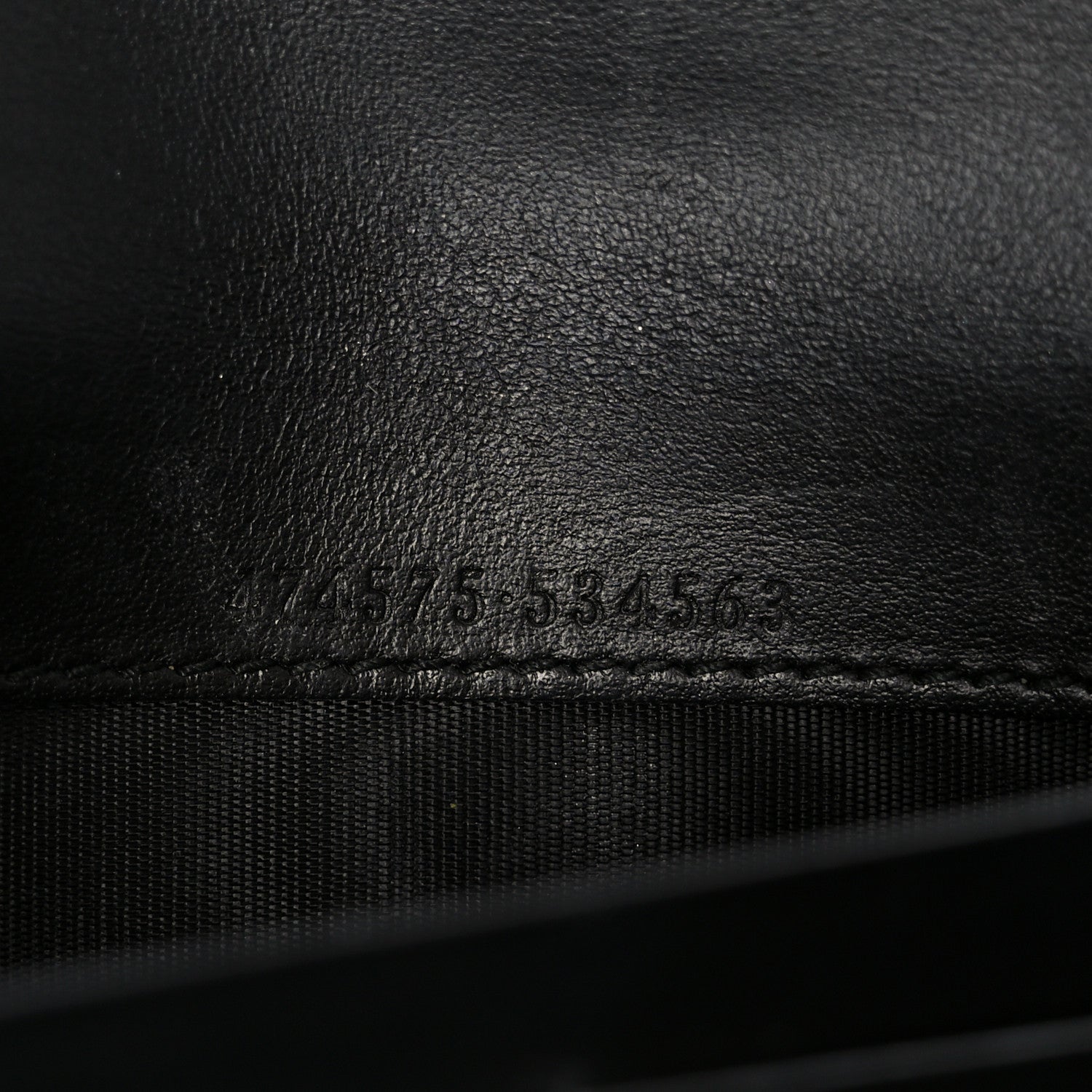 Gucci Calfskin Matelasse GG Marmont Chain Wallet Black