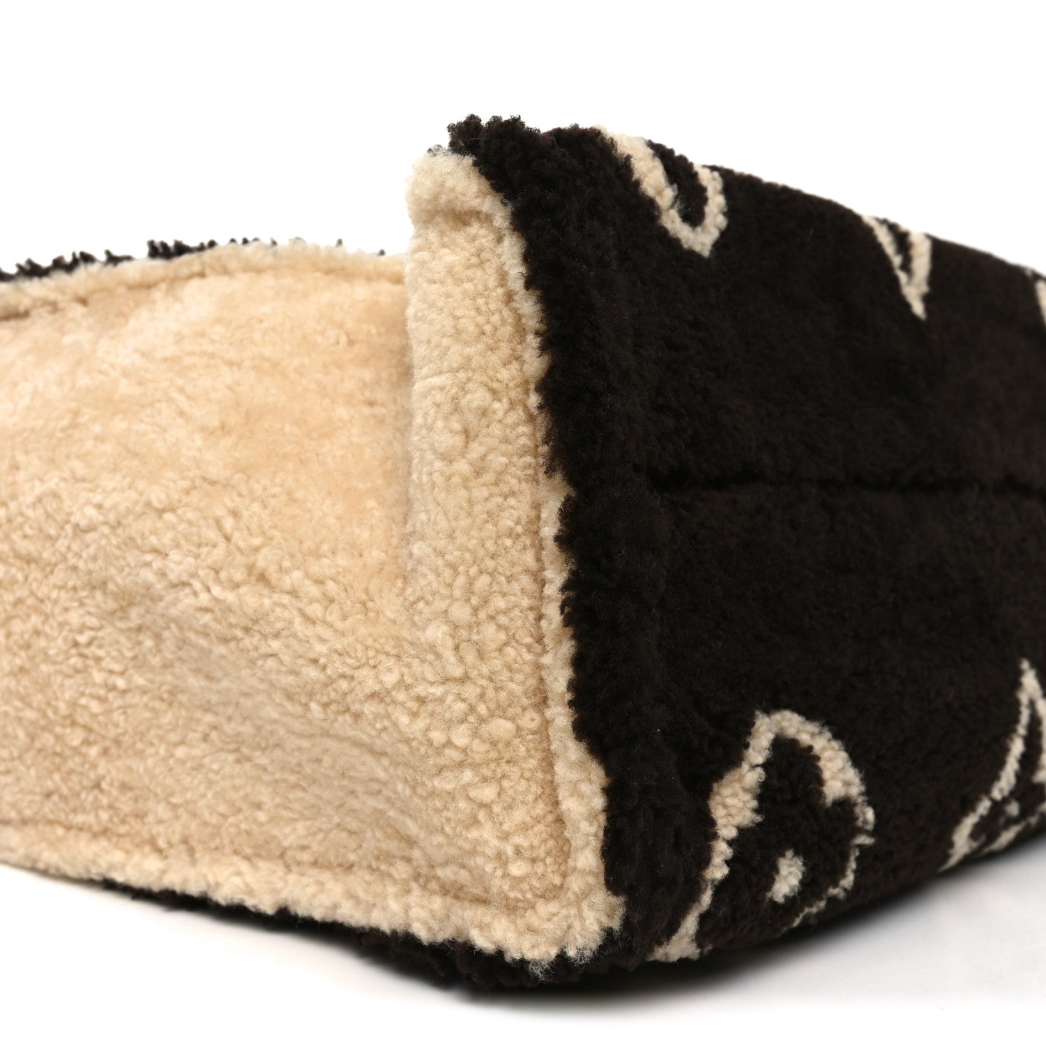 Louis Vuitton Shearling Monogram Giant Teddy Onthego GM Black White