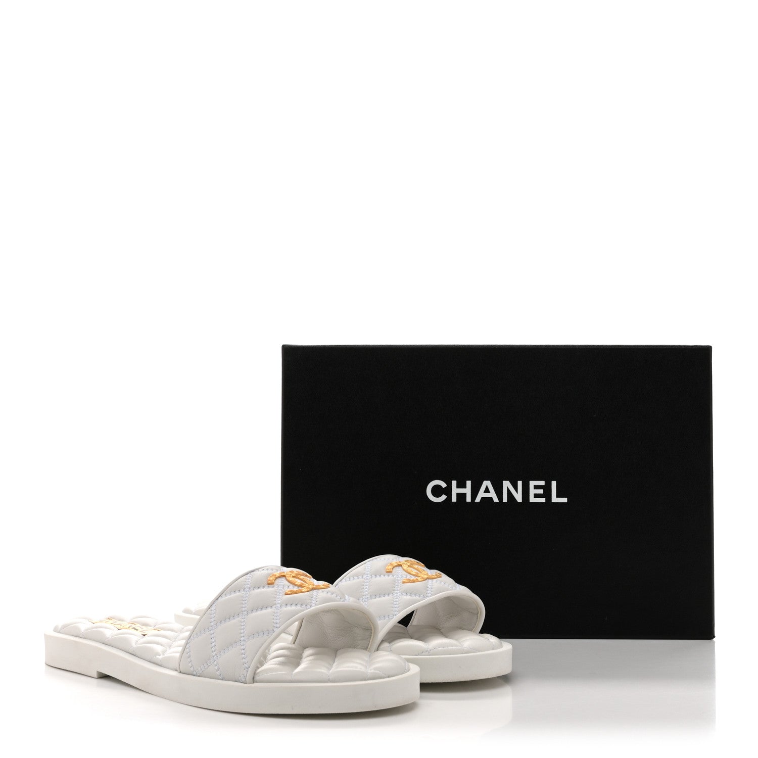 Lambskin Quilted Textured CC Mules Sandals 41.5 White