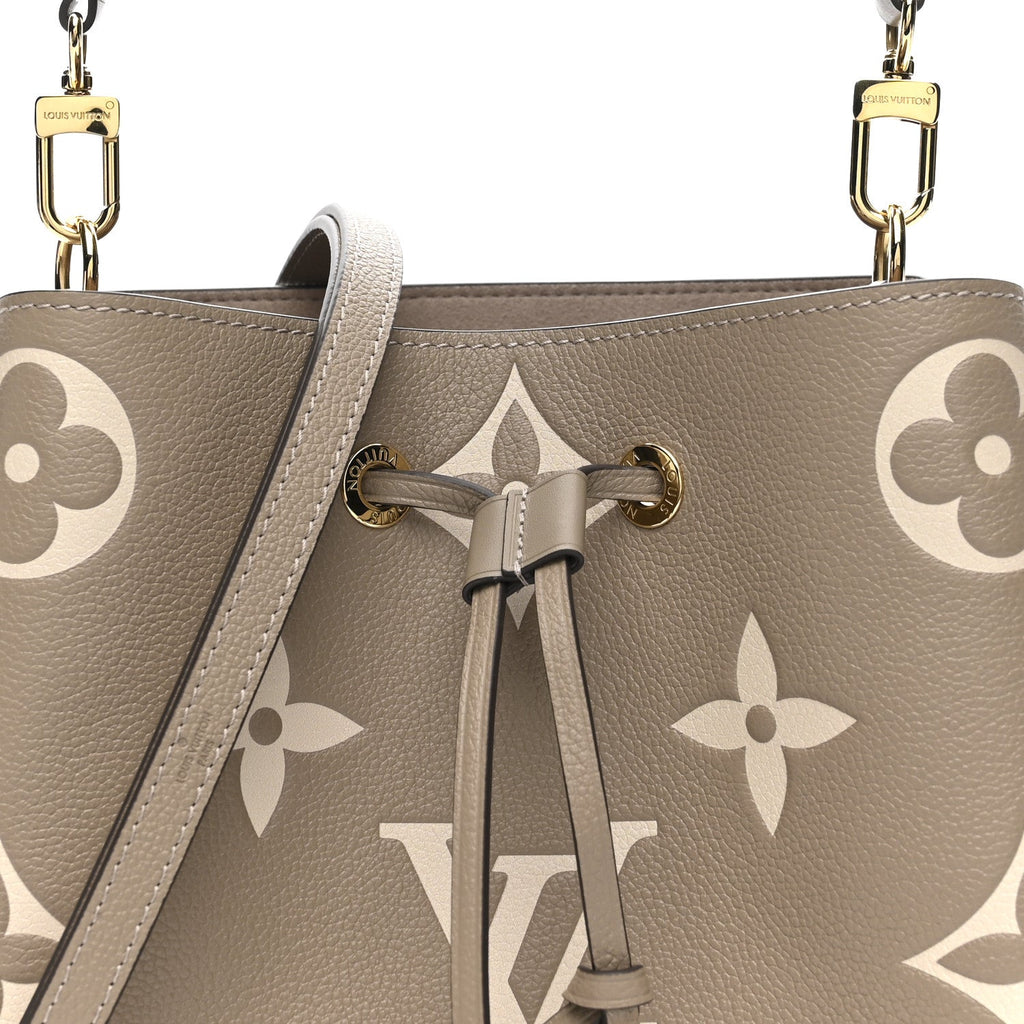 Louis Vuitton Empreinte Monogram Giant Neonoe MM Tourterelle Creme