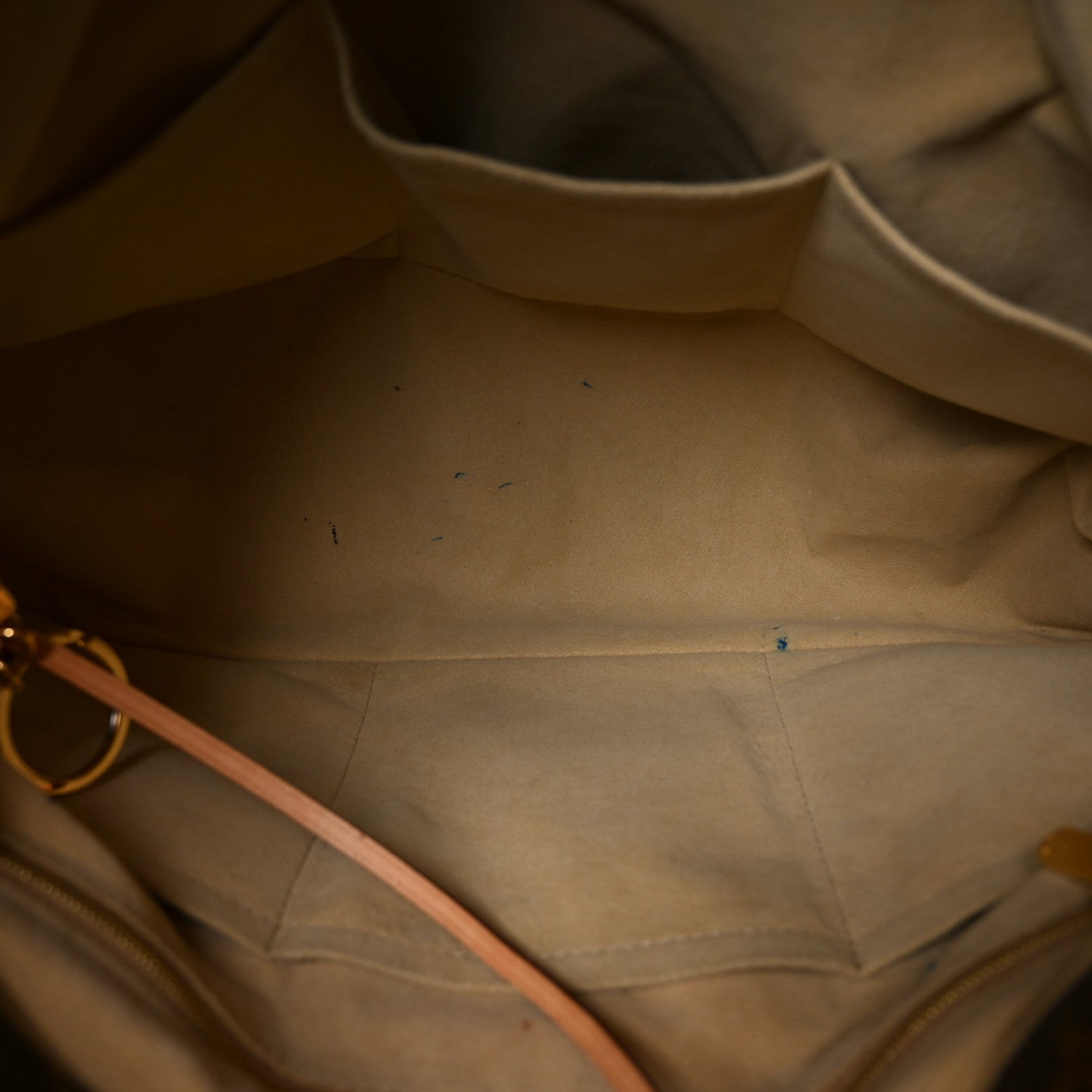 Louis Vuitton Monogram Artsy MM