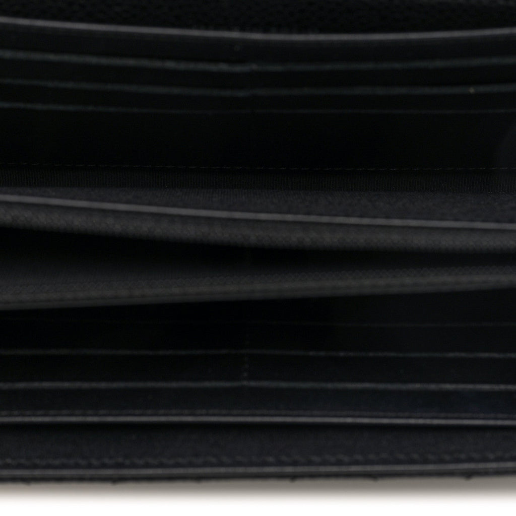 Caviar Quilted Large Gusset Flap Wallet Black