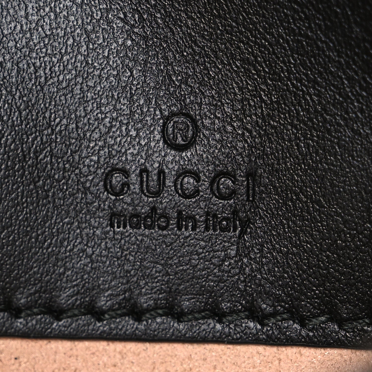 Gucci Calfskin Matelasse GG Marmont Round Wrist Wallet Black