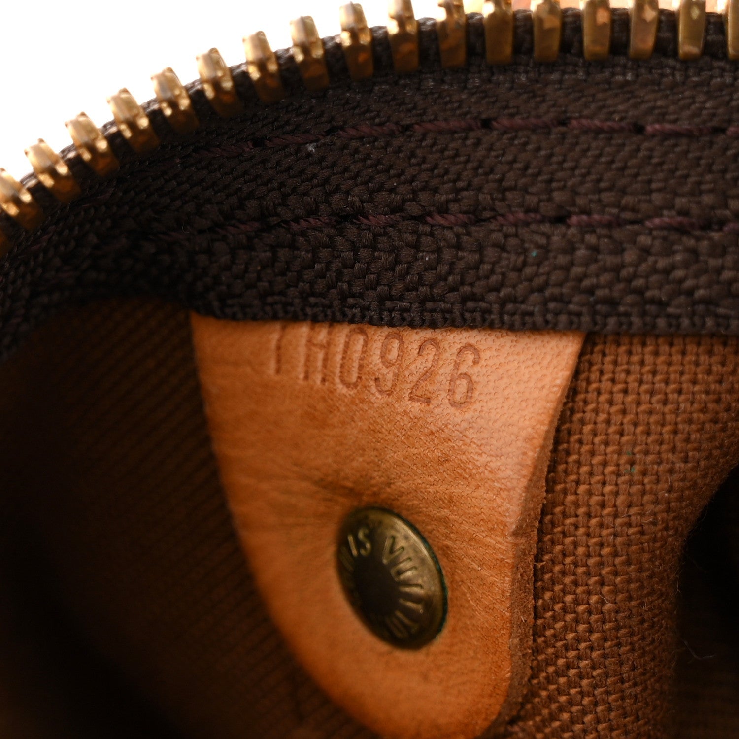 Louis Vuitton Monogram Keepall Bandouliere 60