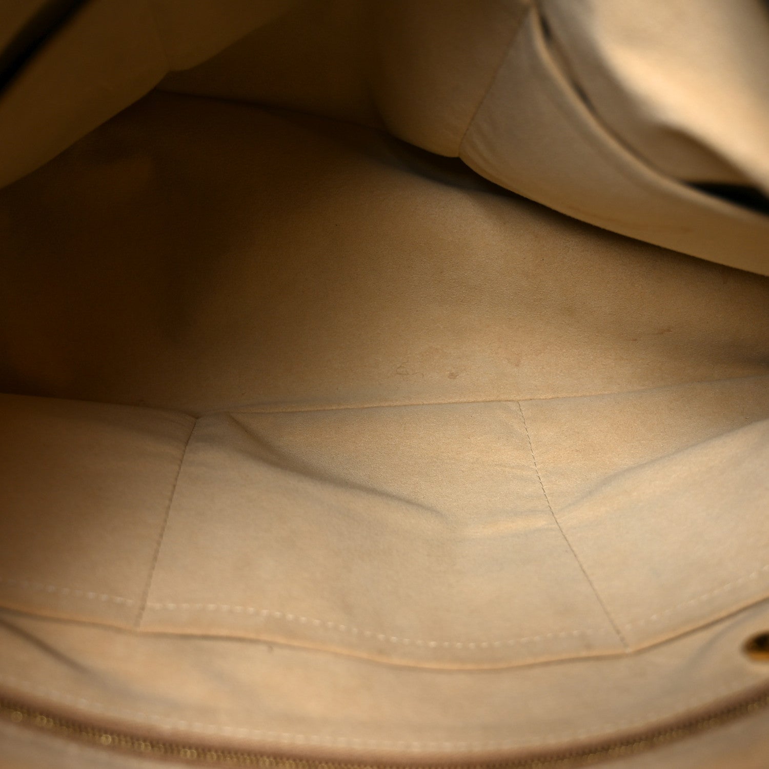 Louis Vuitton Monogram Artsy MM