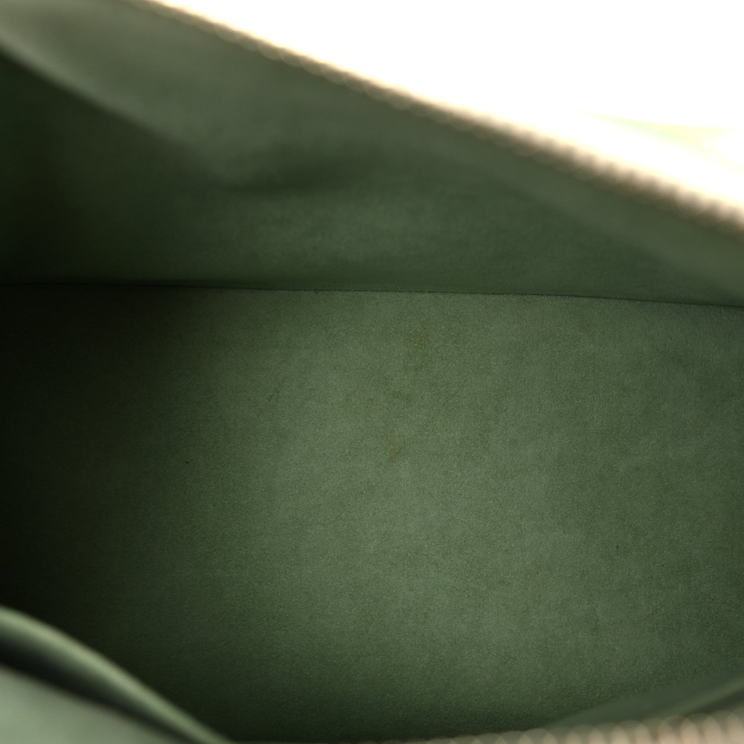Louis Vuitton Electric Epi Alma PM Amande