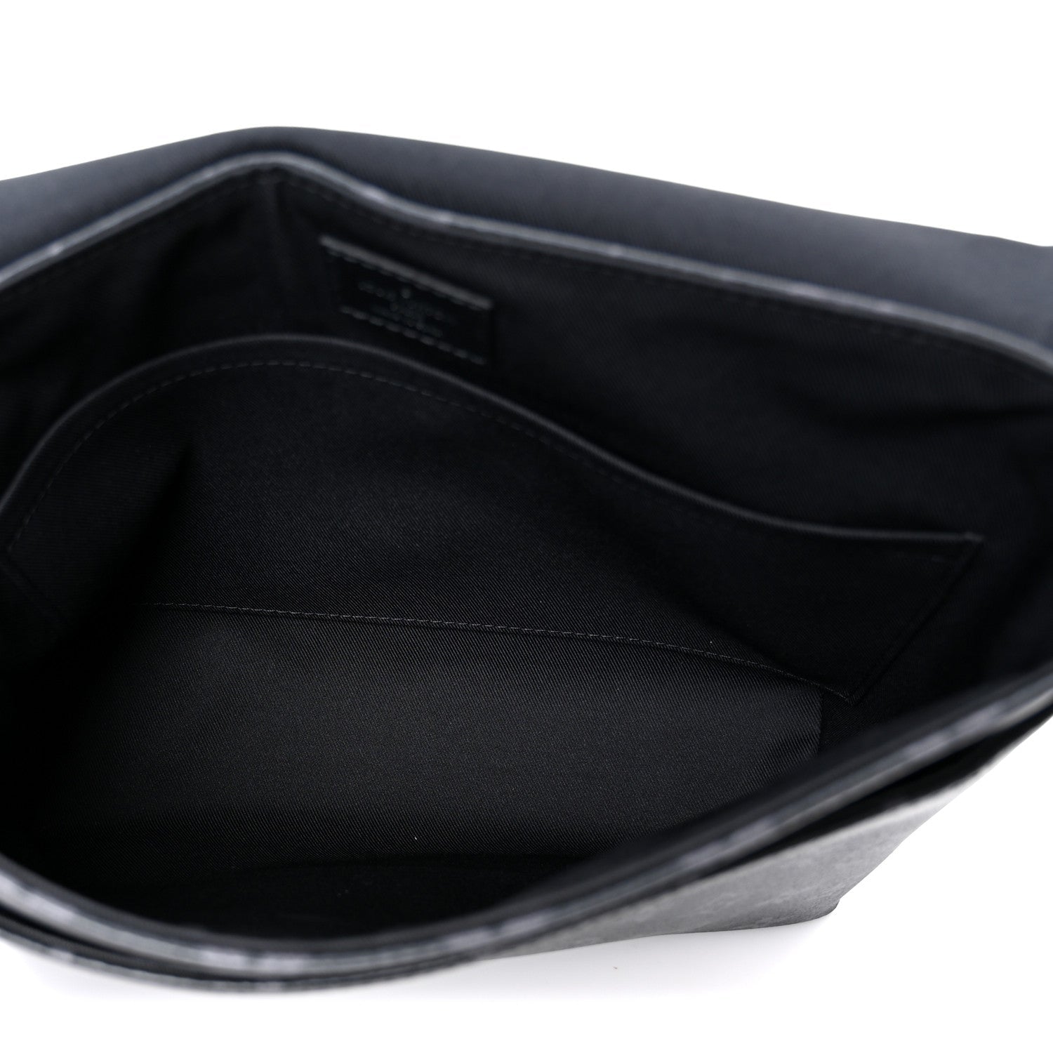 Louis Vuitton Monogram Eclipse District PM Black