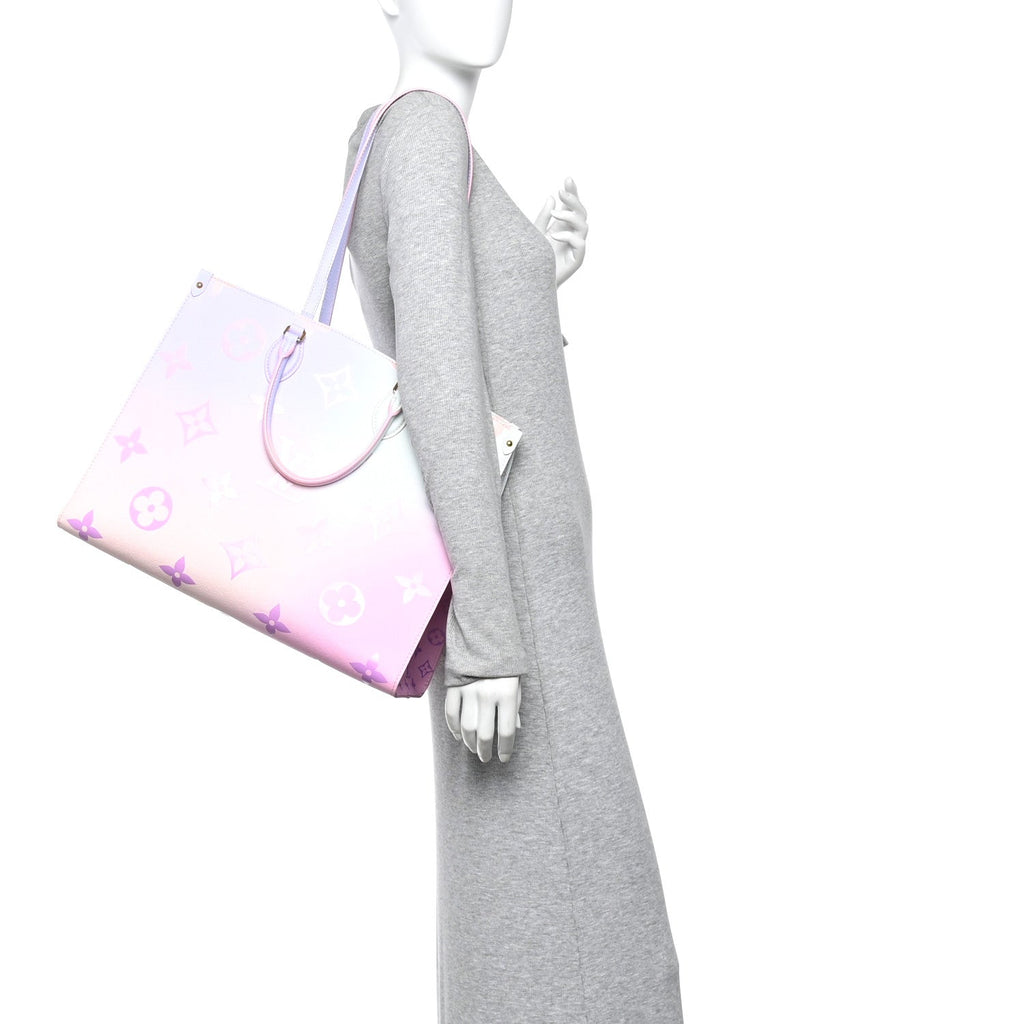 Louis Vuitton Monogram Giant Spring In The City Onthego GM Sunrise Pastel
