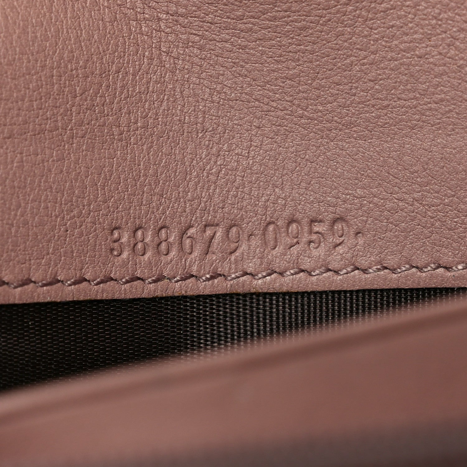 Gucci Microguccissima Bow Continental Wallet Soft Pink