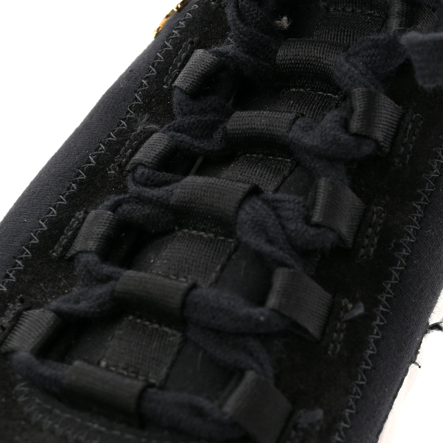 Chanel Velvet Calfskin Mixed Fibers CC Sneakers 40 Black