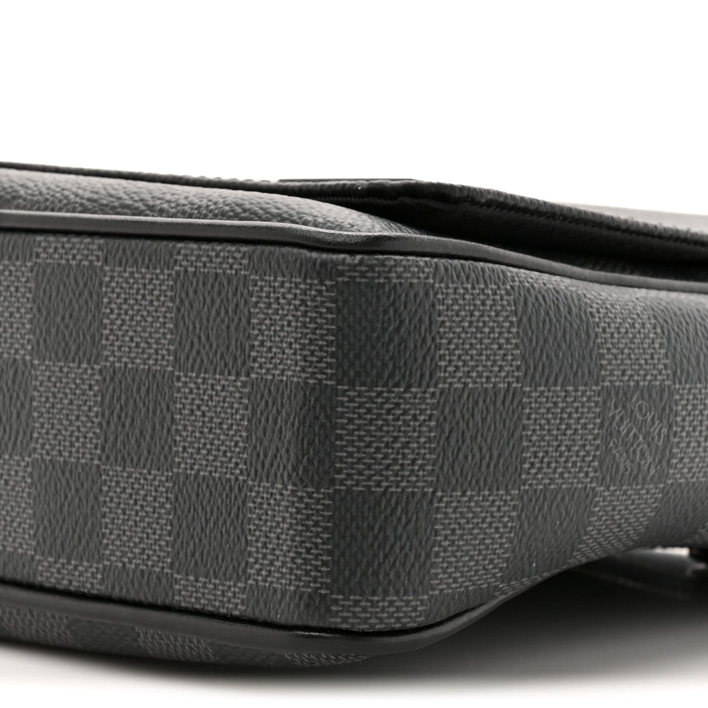 Louis Vuitton Damier Graphite District PM NM
