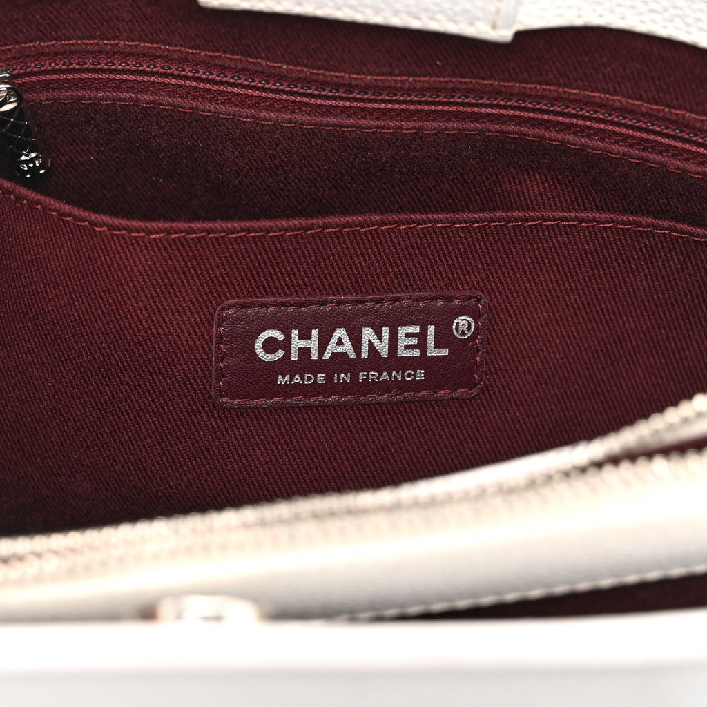Chanel Grained Calfskin Small Neo Executive Shopper Tote White