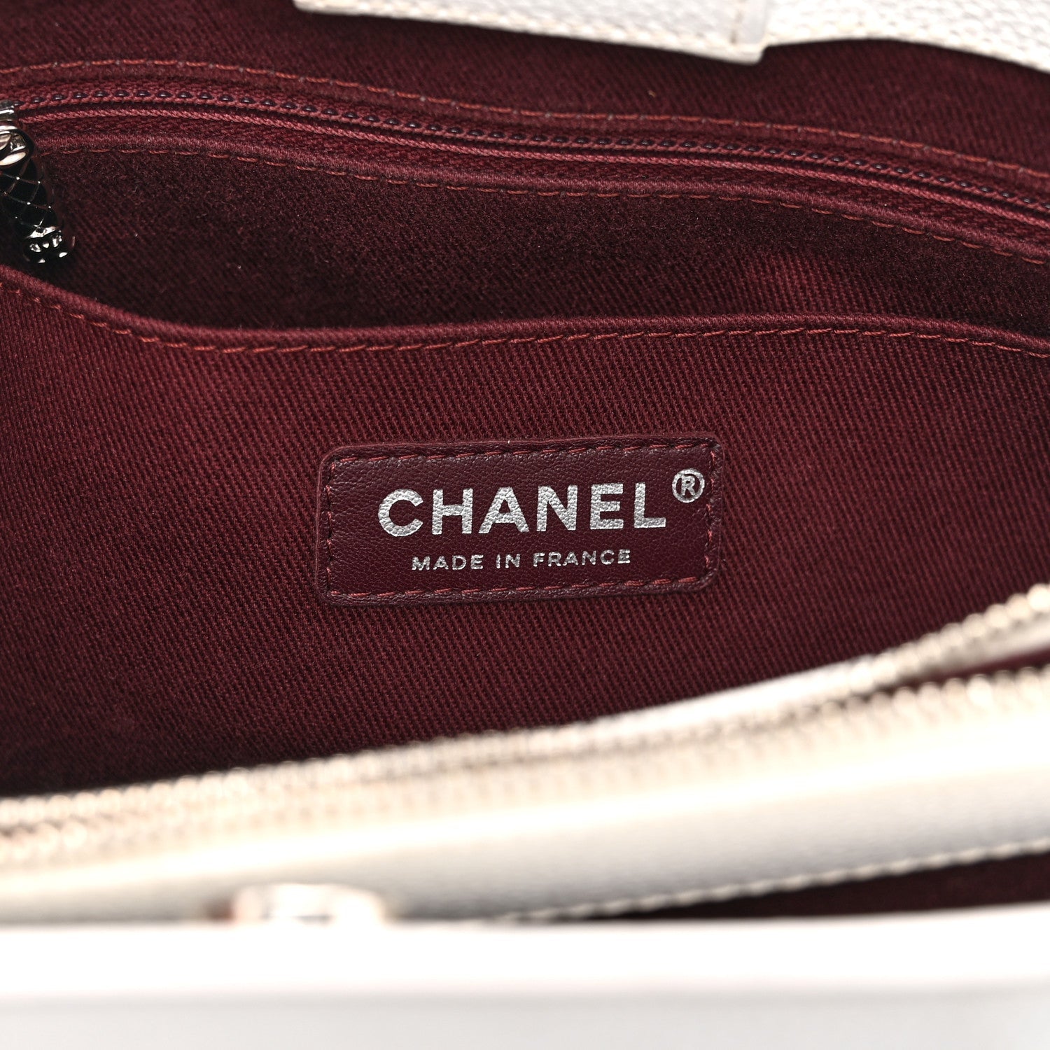 Chanel Grained Calfskin Small Neo Executive Shopper Tote White