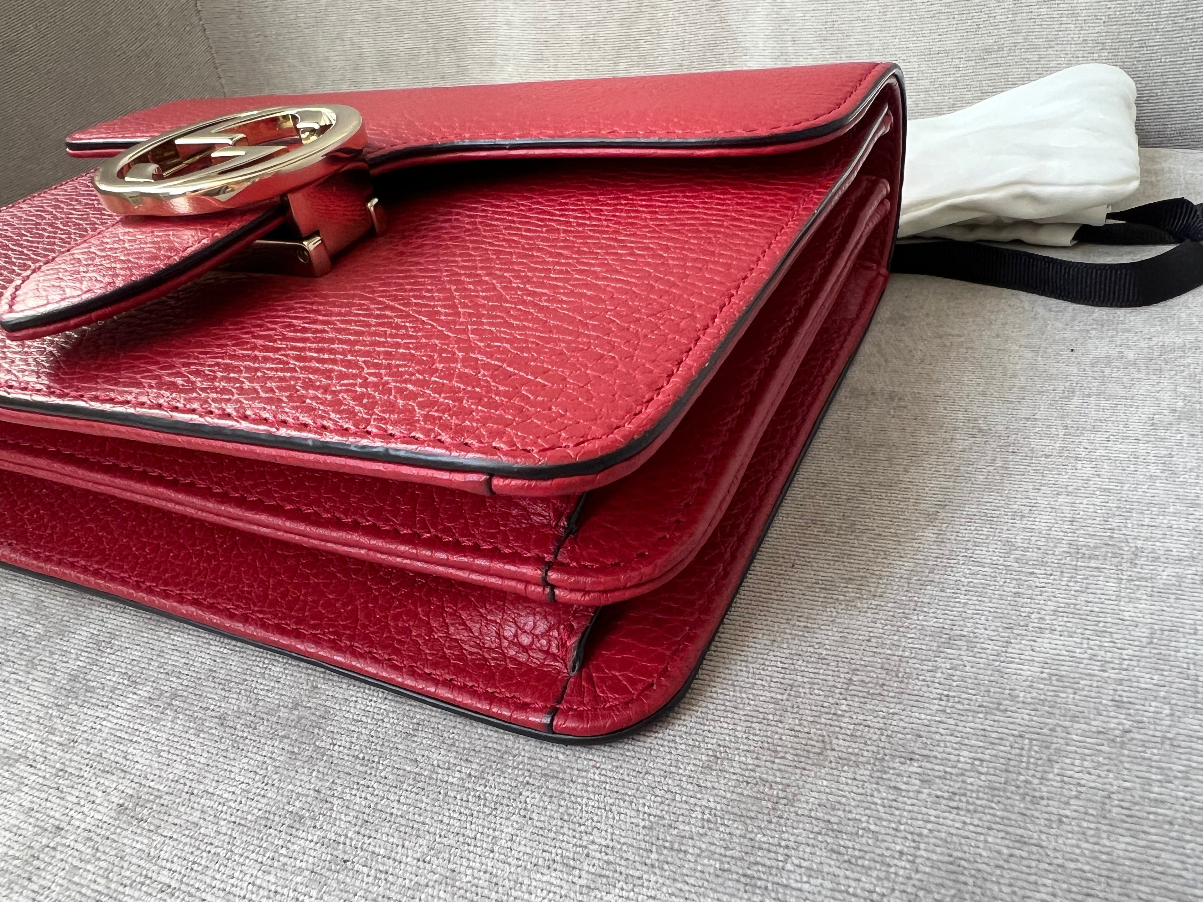 Gucci Interlocking GG Red Small Shoulder Bag