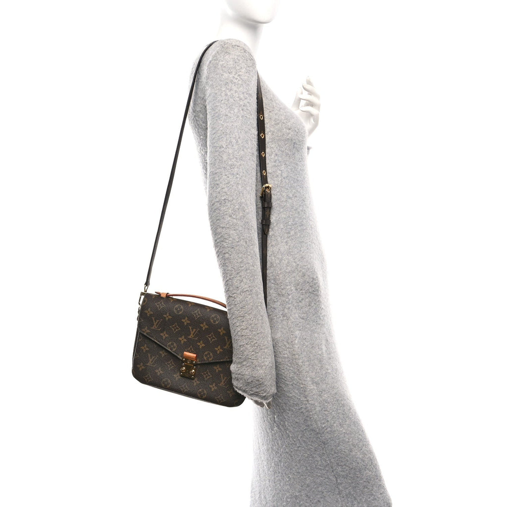 Louis Vuitton Monogram Pochette Metis