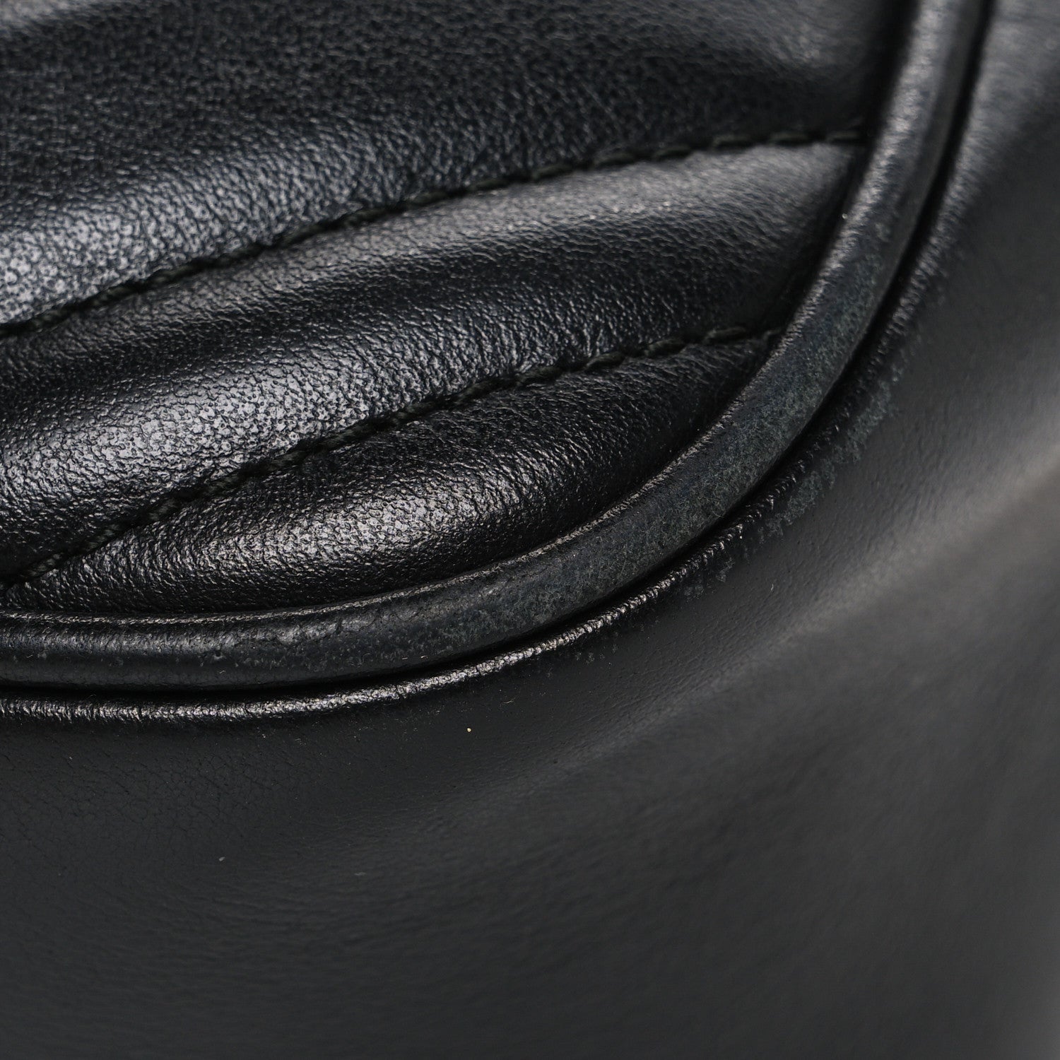 Gucci Calfskin Matelasse Small GG Marmont Chain Shoulder Bag Black