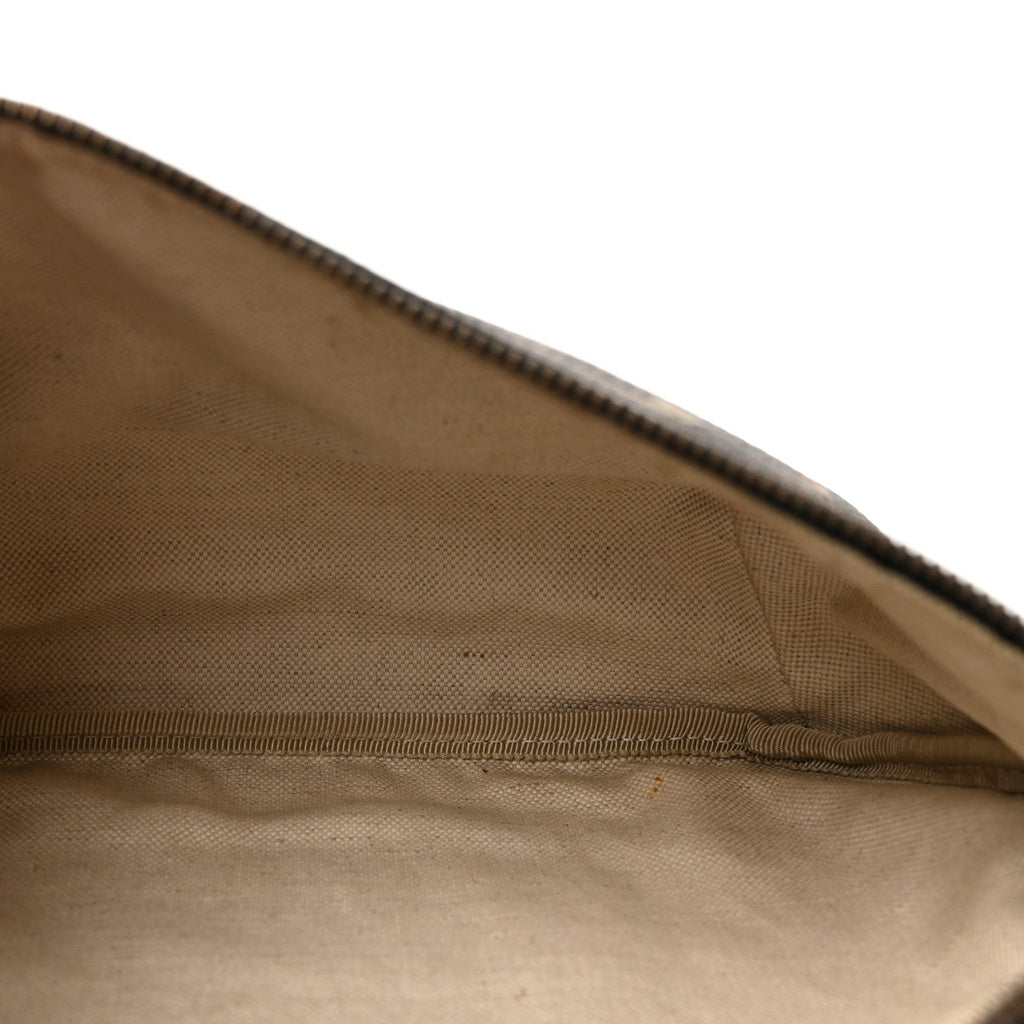 Gucci Grained Calfskin Logo Belt Bag Black