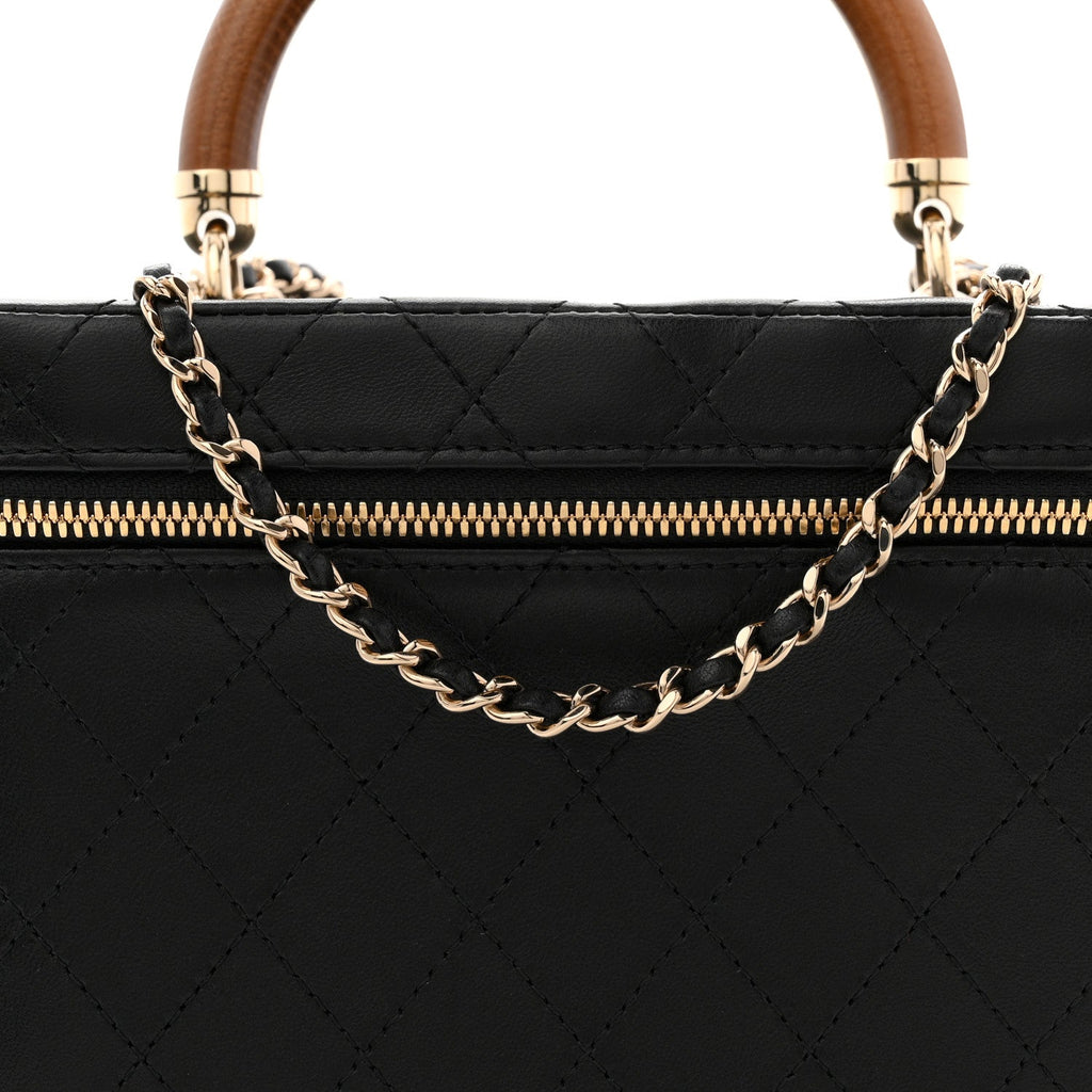 Chanel Lambskin Flat Quilted Knock On Wood Large Vanity Case Black