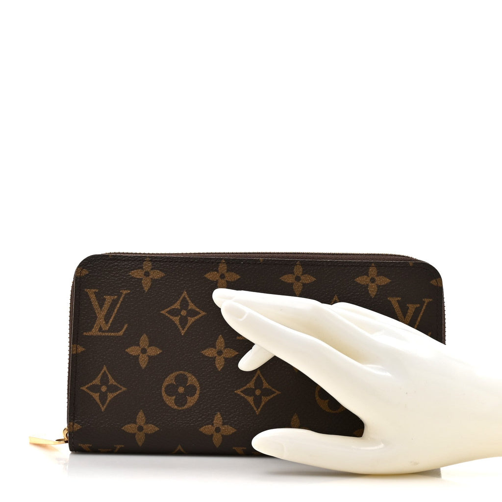 Louis Vuitton Monogram Zippy Wallet