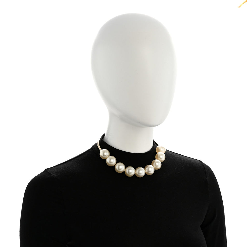 Metal Giant Pearl Choker Necklace Gold White