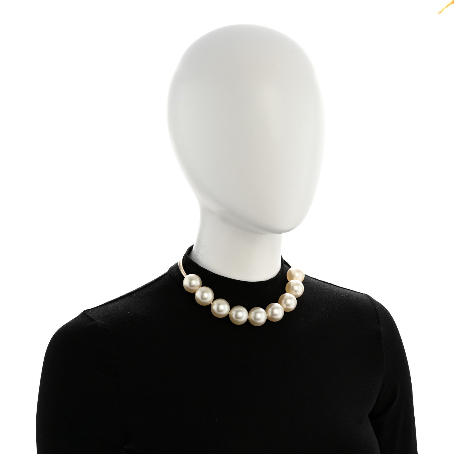 Metal Giant Pearl Choker Necklace Gold White