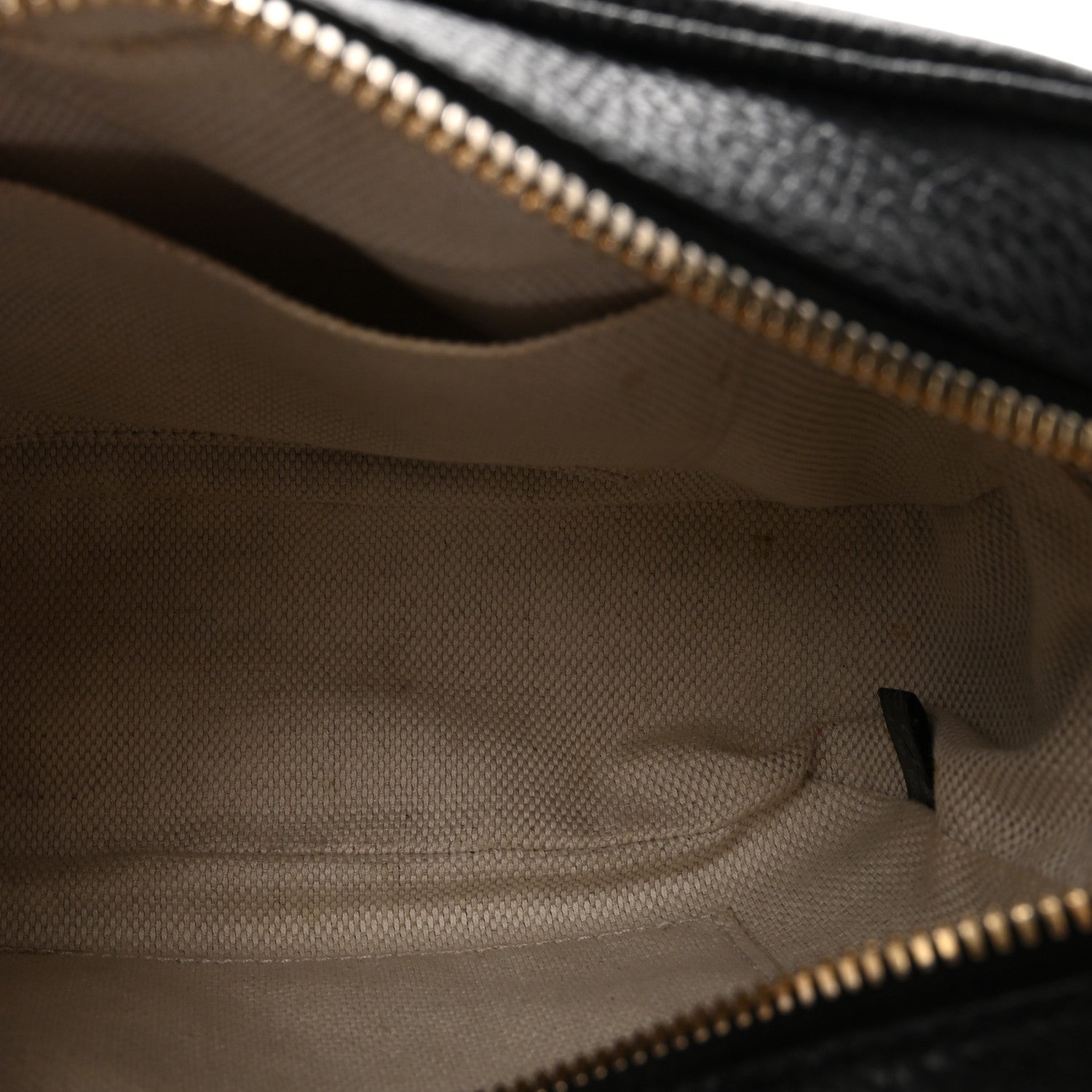 Gucci Pebbled Calfskin Small Soho Disco Bag Black
