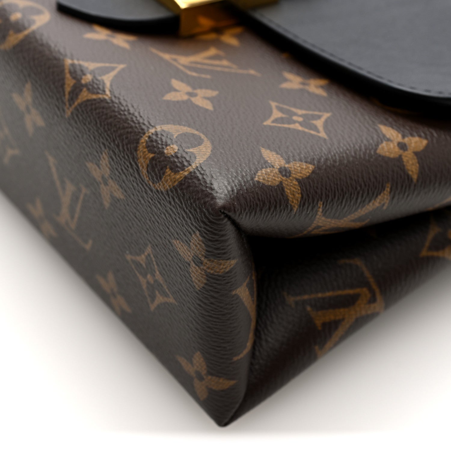 Louis Vuitton Monogram Locky BB Black