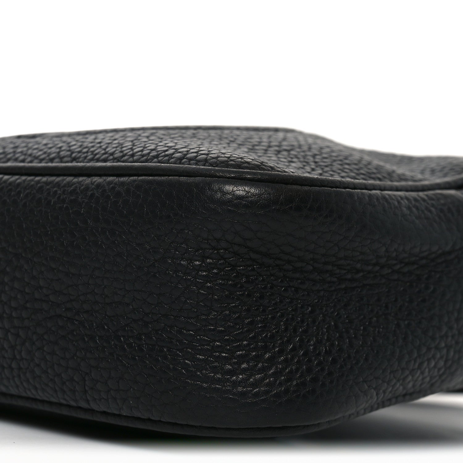 Gucci Pebbled Calfskin Small Soho Disco Bag Black