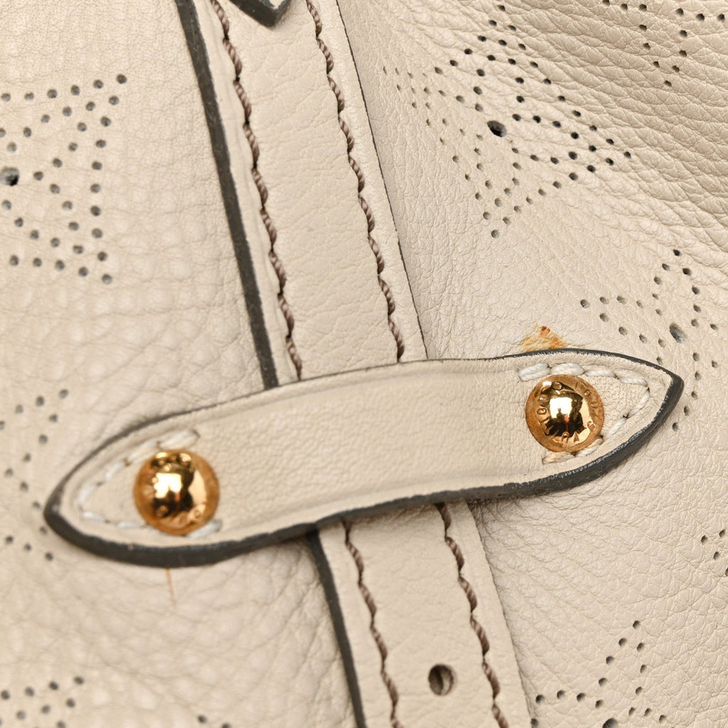 Louis Vuitton Mahina L Ivory
