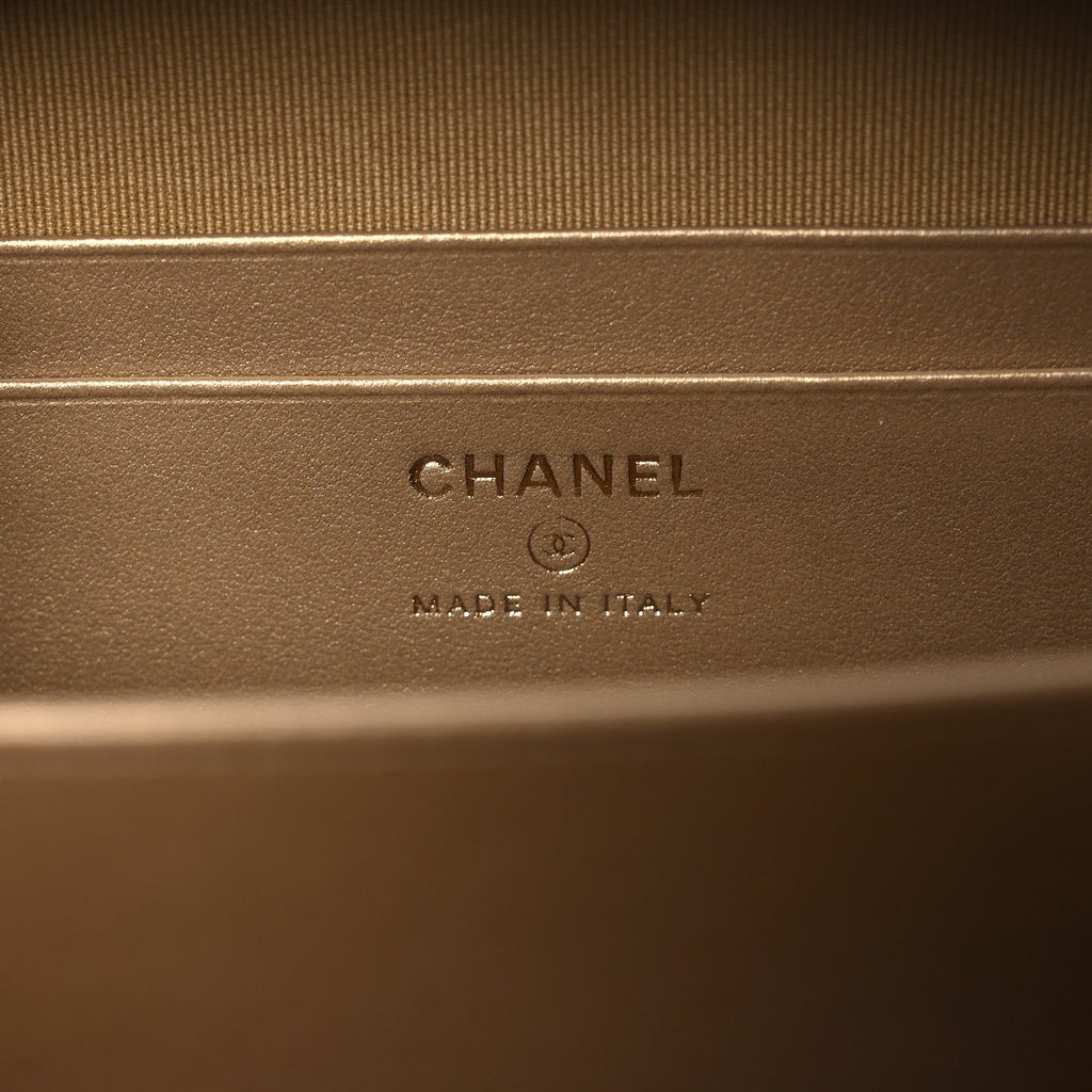 Chanel Lambskin Quilted CC Pearl Crush Camera Case Black