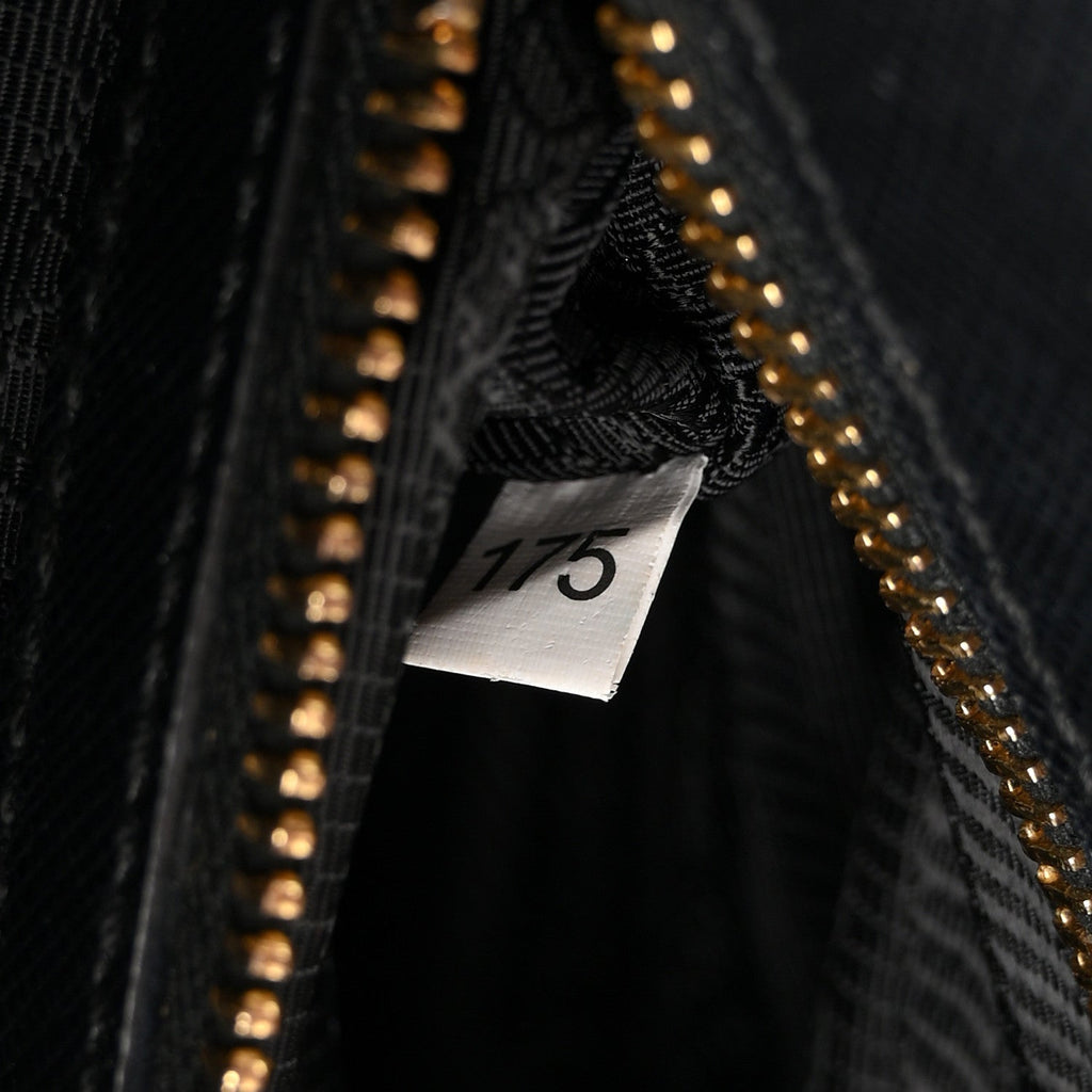 Prada Saffiano Medium Galleria Double Zip Tote Black