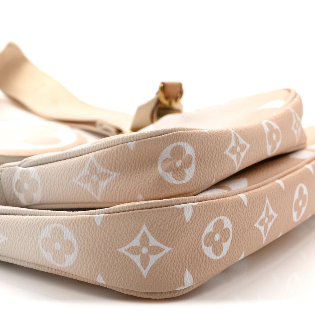 Louis Vuitton Monogram Giant By The Pool Multi Pochette Accessories Brume