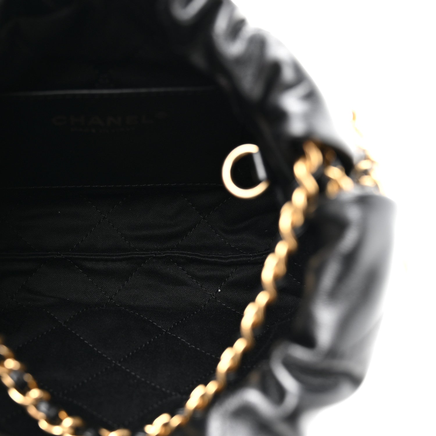 Chanel Shiny Calfskin Quilted Pearl CC Chain Mini Chanel 22 Black