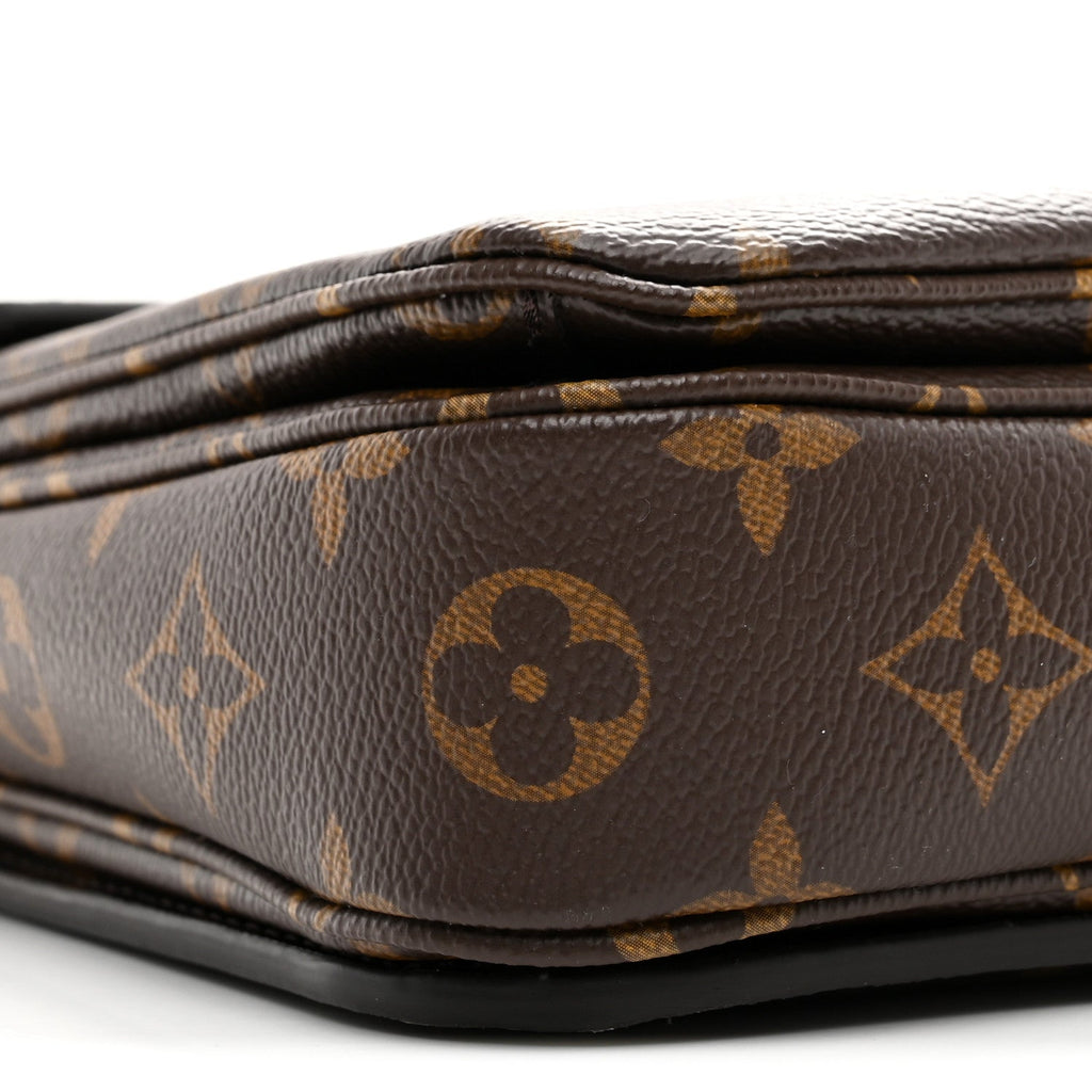 Louis Vuitton Monogram Pochette Metis