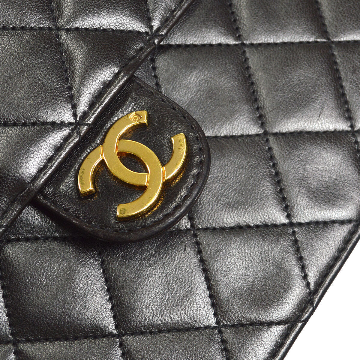 CHANEL 1997-1999 CC Pushlock Half Flap Medium Black Lambskin