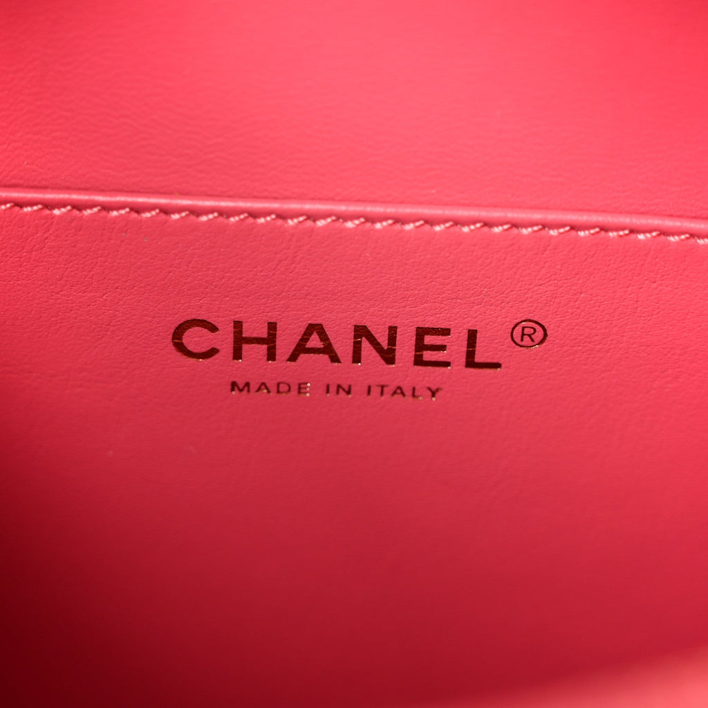 Chanel Caviar Quilted CC North South Filigree Vanity Case Pink