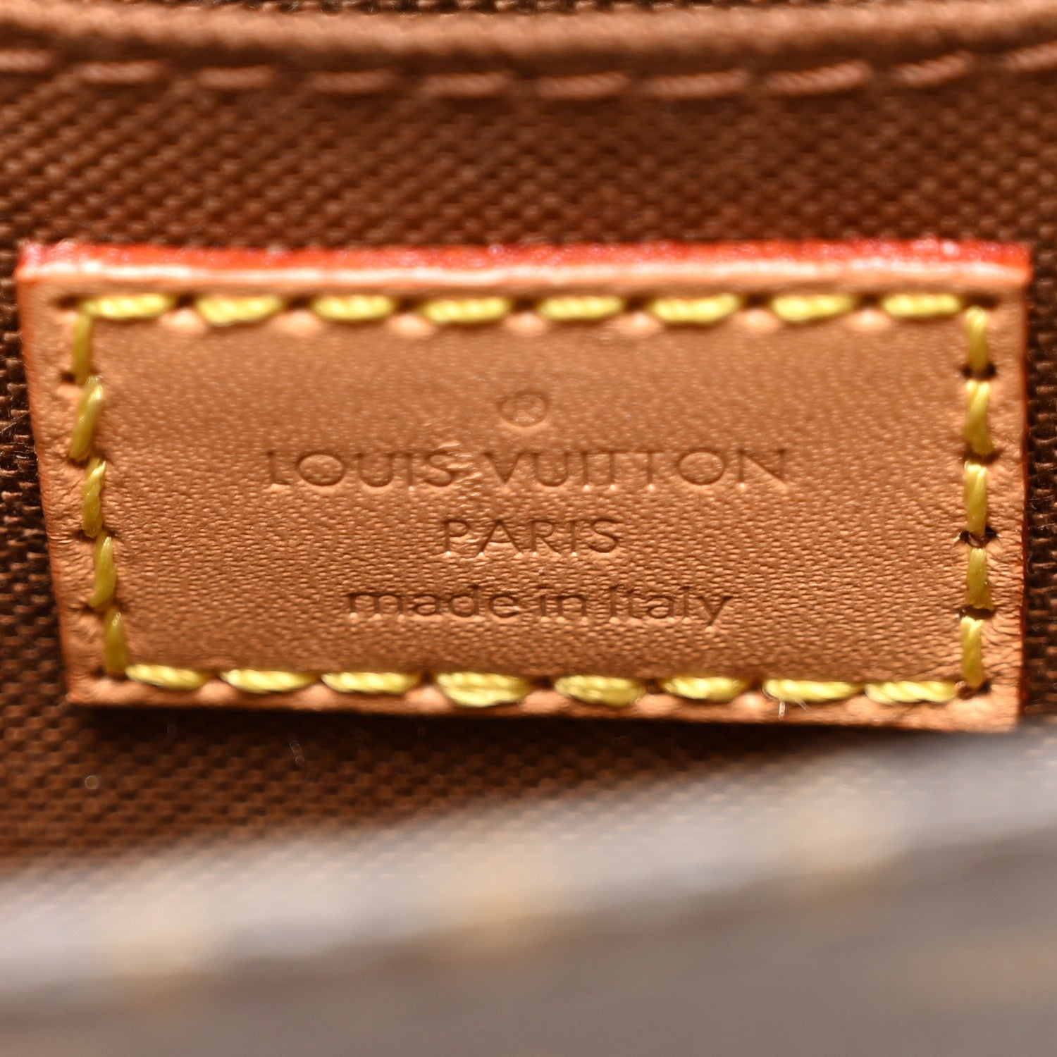 Louis Vuitton Monogram Petit Sac Plat