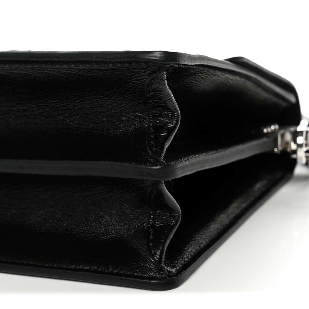 Louis Vuitton Reverse Monogram Giant Dauphine MM