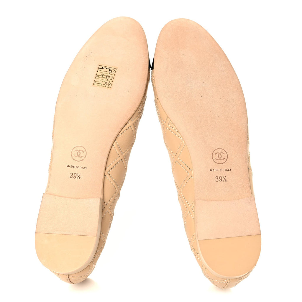 Lambskin Patent Double Stitched CC Cap Toe Ballerina Flats 39.5 Beige Black