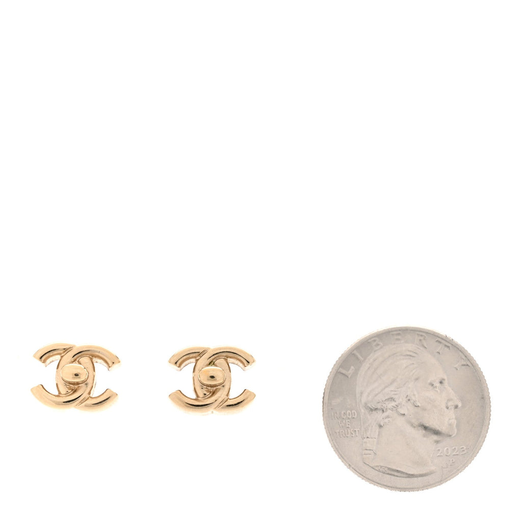 Metal CC Turnlock Earrings Gold