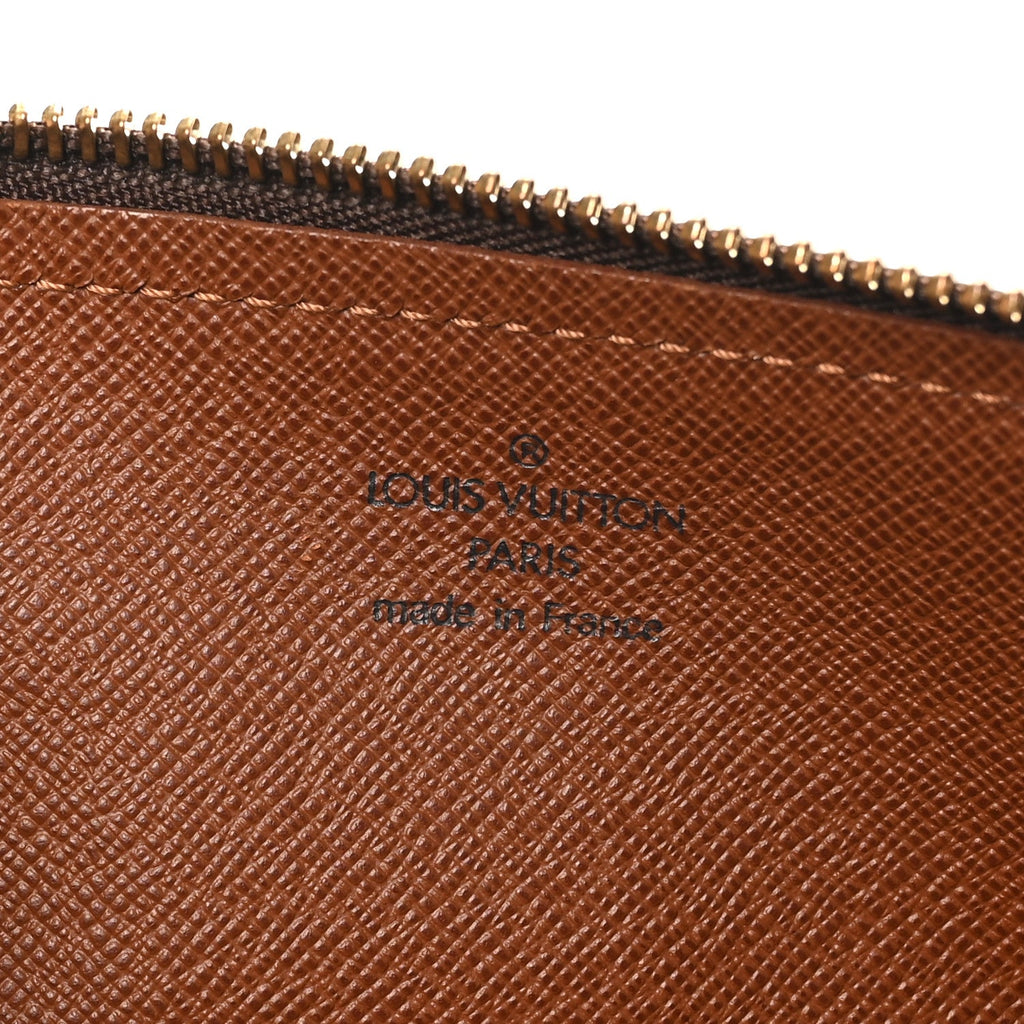 Louis Vuitton Monogram Ebene Papillon 26