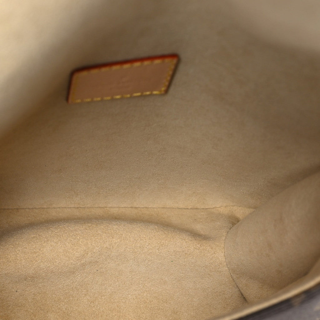 Louis Vuitton Monogram Saumur BB