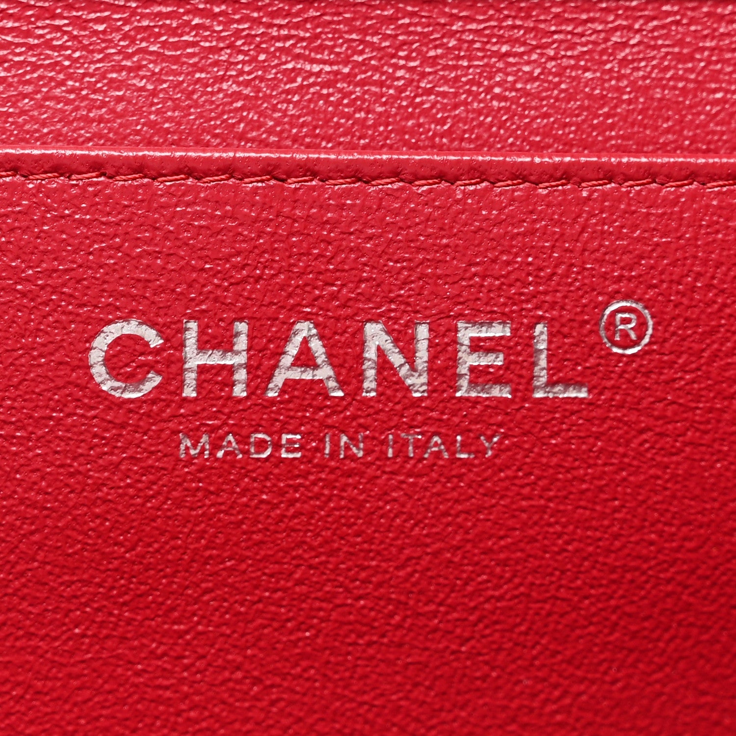 Chanel Iridescent Caviar Quilted Clutch With Chain Flap Red