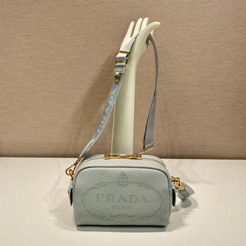 Prada Bags - 5537