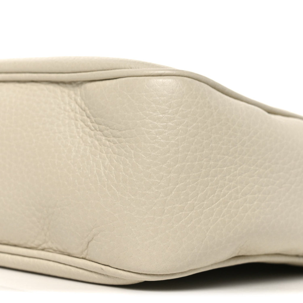 Gucci Pebbled Calfskin Small Soho Disco Bag Off White