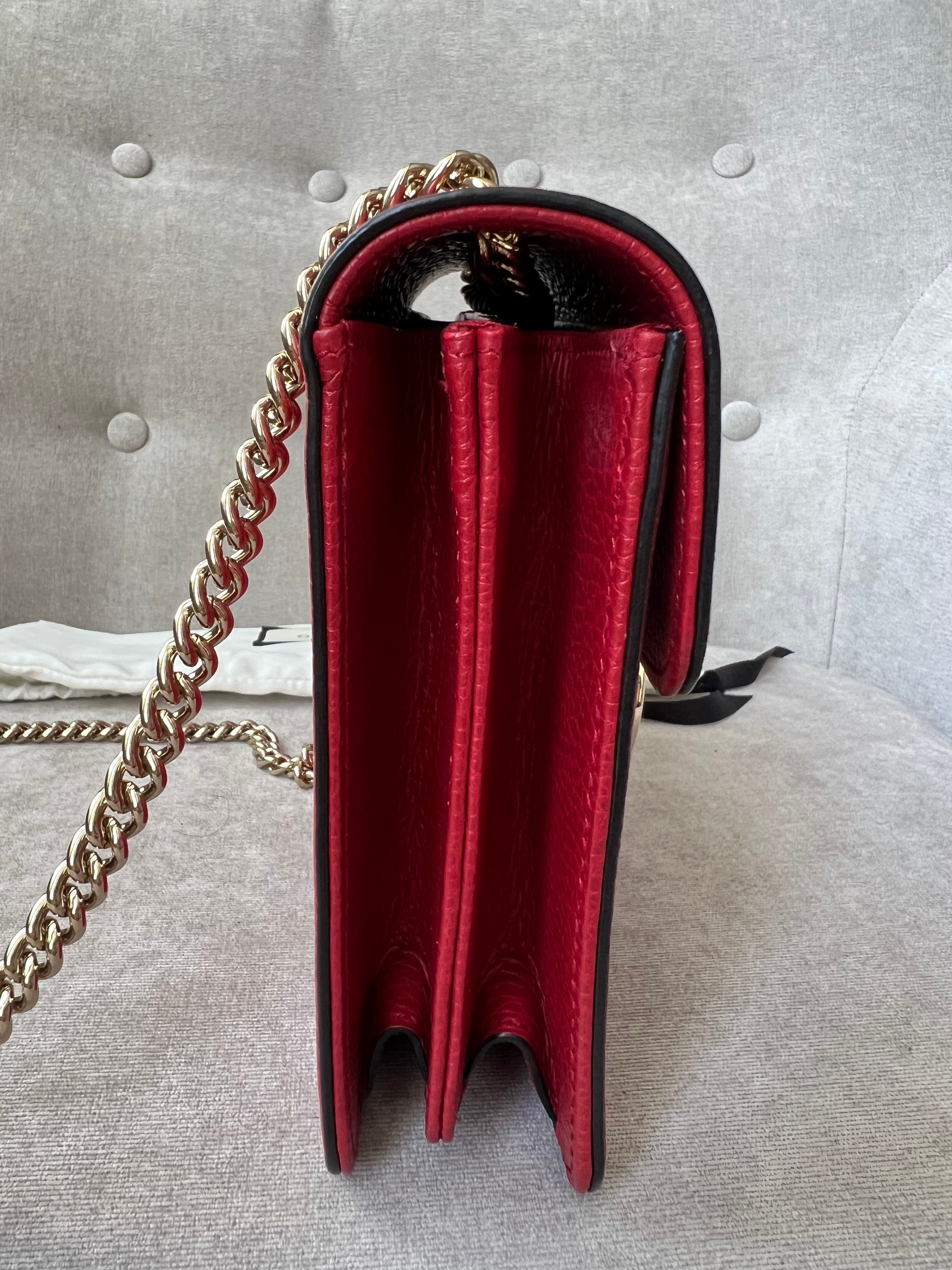 Gucci Interlocking GG Red Small Shoulder Bag