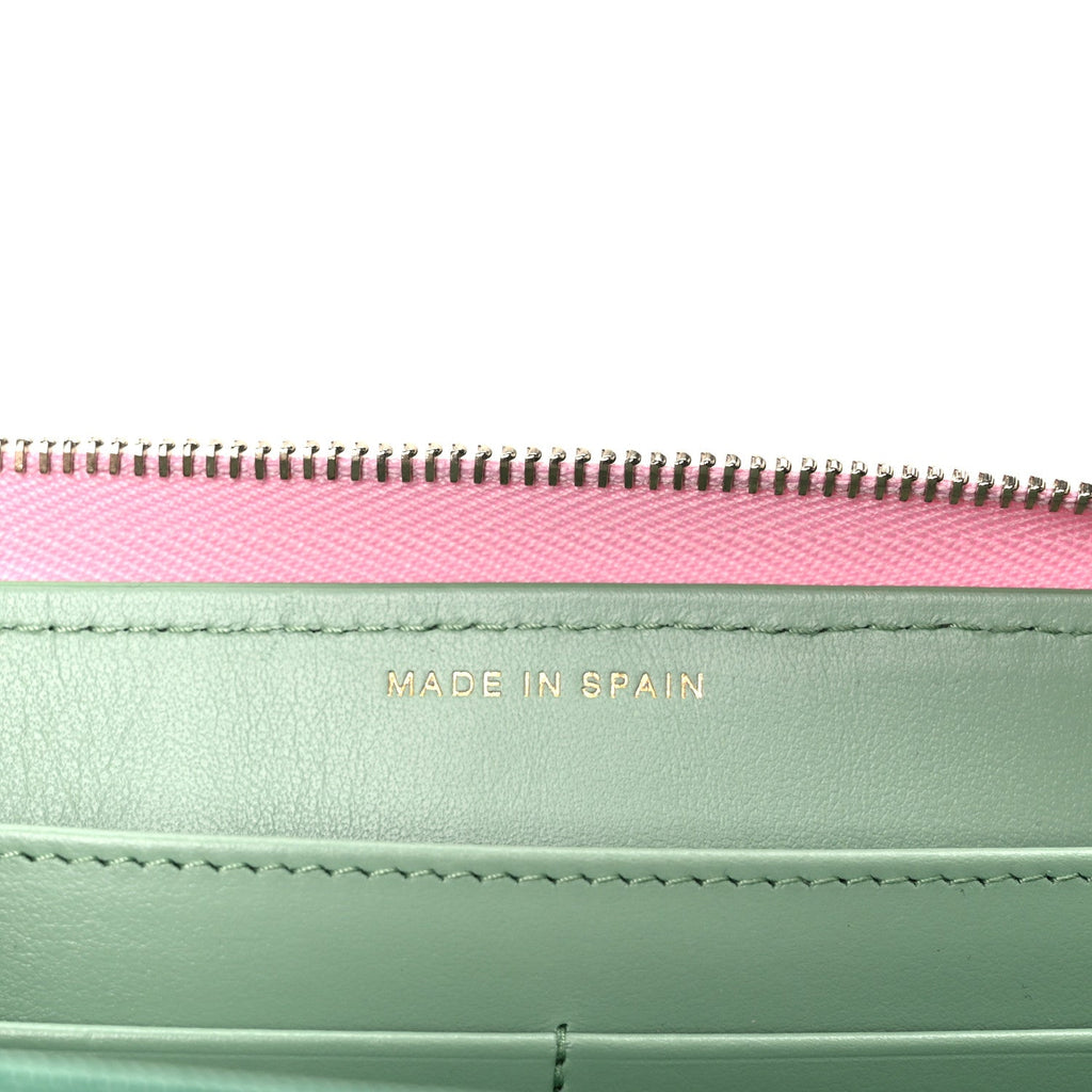 Caviar Quilted Perforated CC Long Zipped Wallet Pink